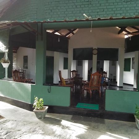 Udawalawe Wildlife & Nature Protection Bungalow ภายนอก รูปภาพ